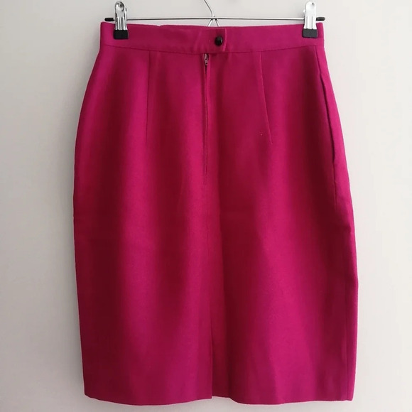 Vintage Magenta 100% Pure Virgin Wool Skirt with Pockets and Pleats 6 - Picture 4 of 16